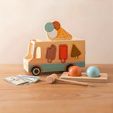 Le camion des aventures de Little Cone