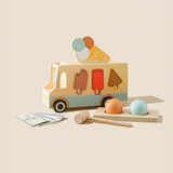 Le camion des aventures de Little Cone